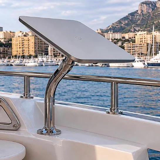 Table de cockpit sur pied en inox poli — Prestige Nautic